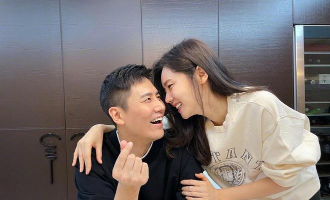 徐嘉余前女友发文，怒斥男方太渣玩劈腿，他和王冰冰的恋情会有发展吗？游戏画面