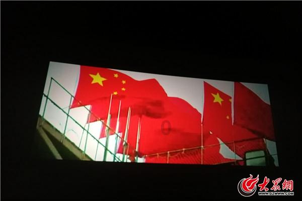 潍坊滨海实验小学：寒冬送温暖，关爱伴成长