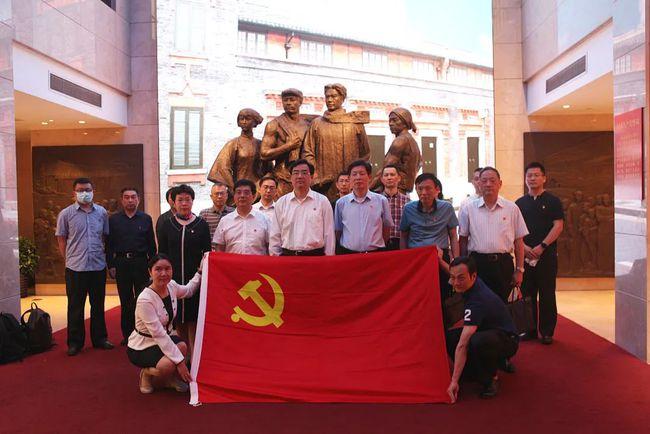 自治区十四届人大二次会议今日开幕！