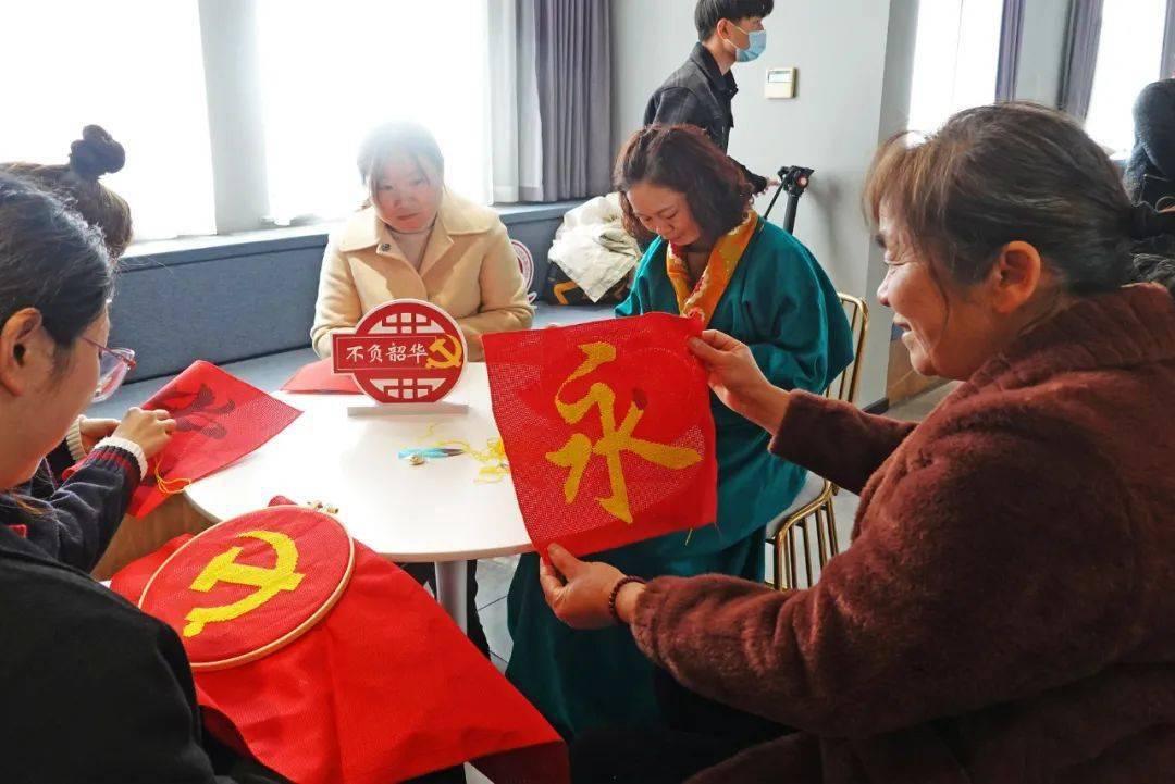 屯年货 · 集好运 | 琦鑫年货礼盒“龙”重登场~你要的年味都在这！