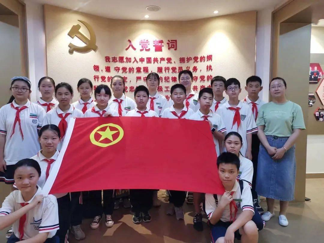黄色小人推箱子