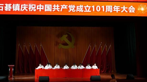 娶一个大6岁老婆怎么样我叫29她35？游戏画面