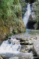 春运首日 萧山机场琴韵悠扬