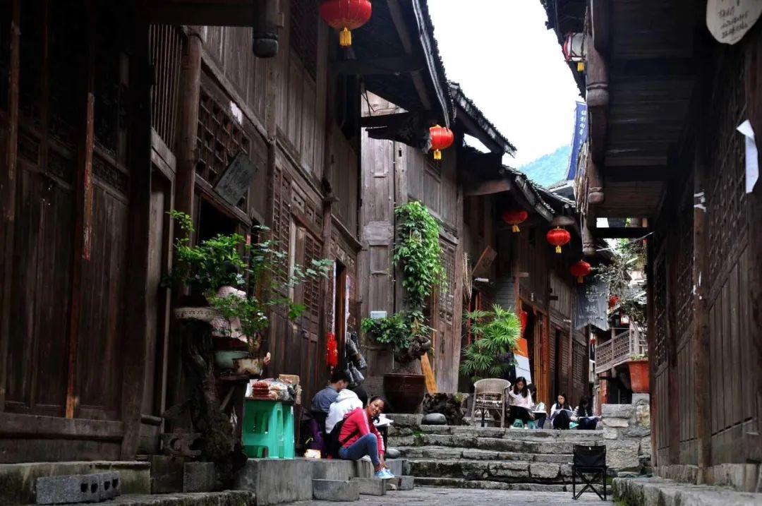 救援摄影师男孩