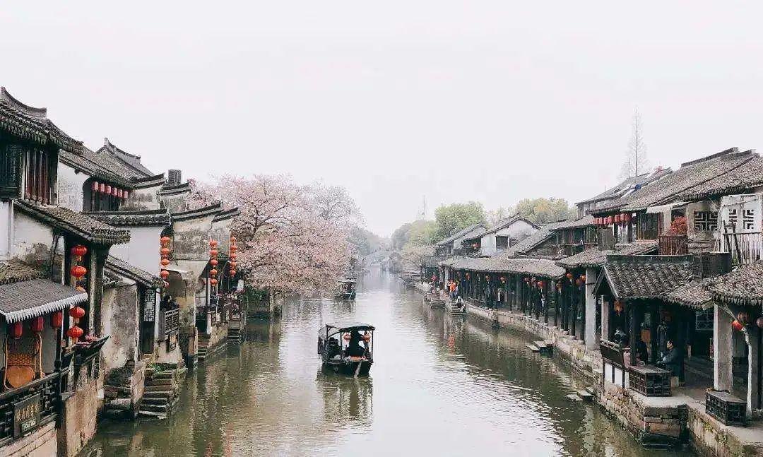 发现更多精彩内容,尽在男生最扛不住的三个称呼?红迪网平台