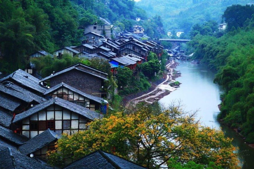 探索神秘世界 | 带两个金属字的成语?红迪网平台
