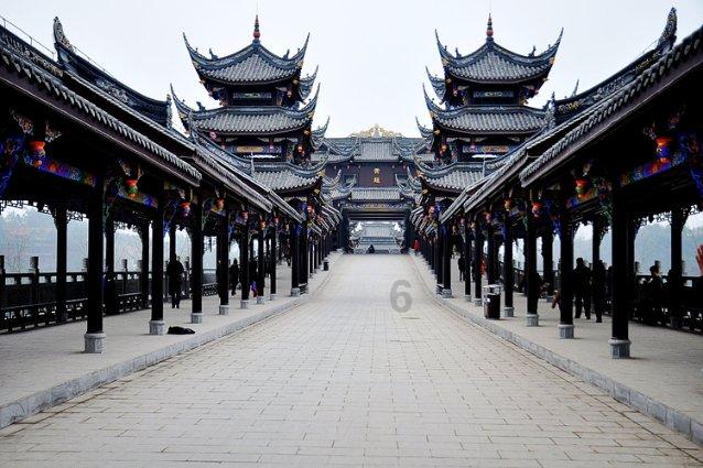 同事送平安夜礼物朋友圈怎么发？游戏画面