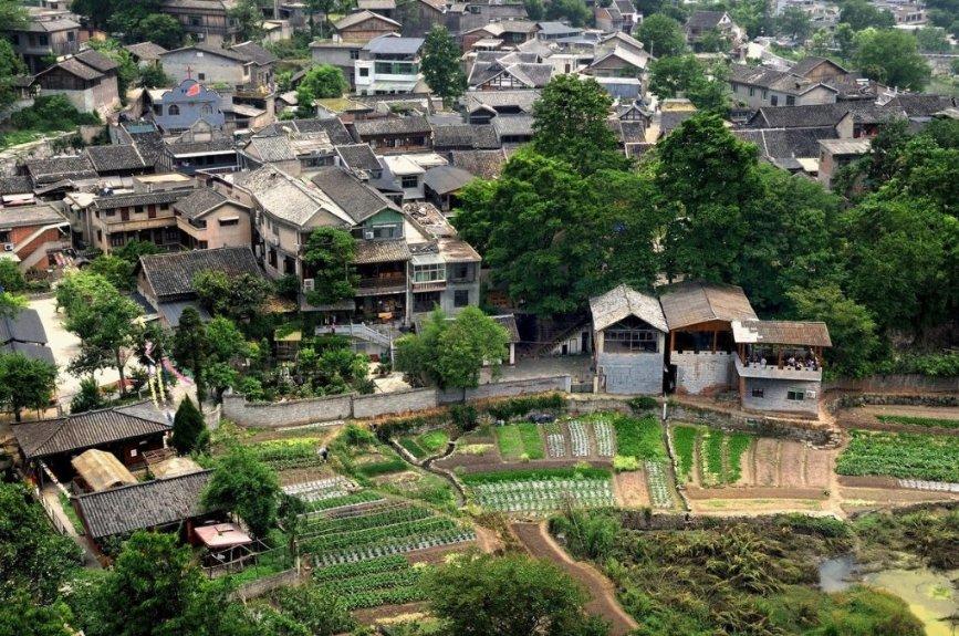 男子入室盗窃后,冒充男主人与女子发生关系,构成什么罪?- 专业问答平台,提供高质量答案
